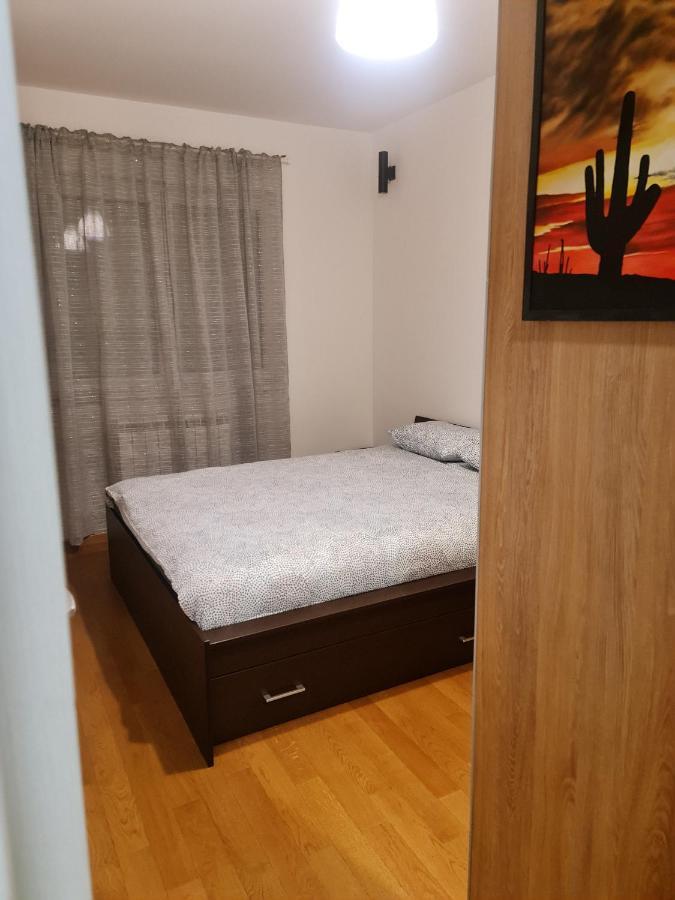 Apartamento Porodicno-Poslovni Udoban Stan Belgrado Exterior foto