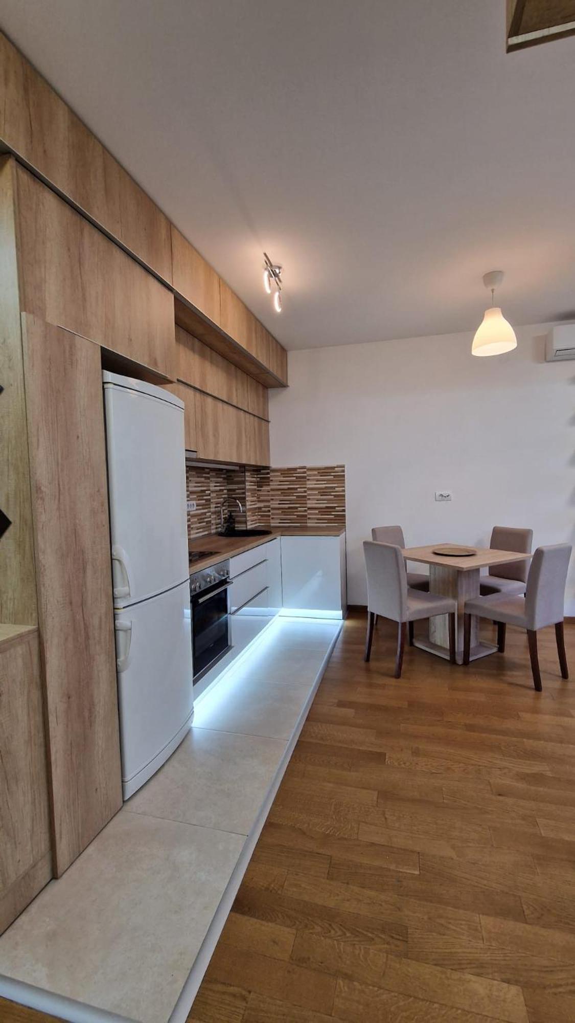 Apartamento Porodicno-Poslovni Udoban Stan Belgrado Exterior foto